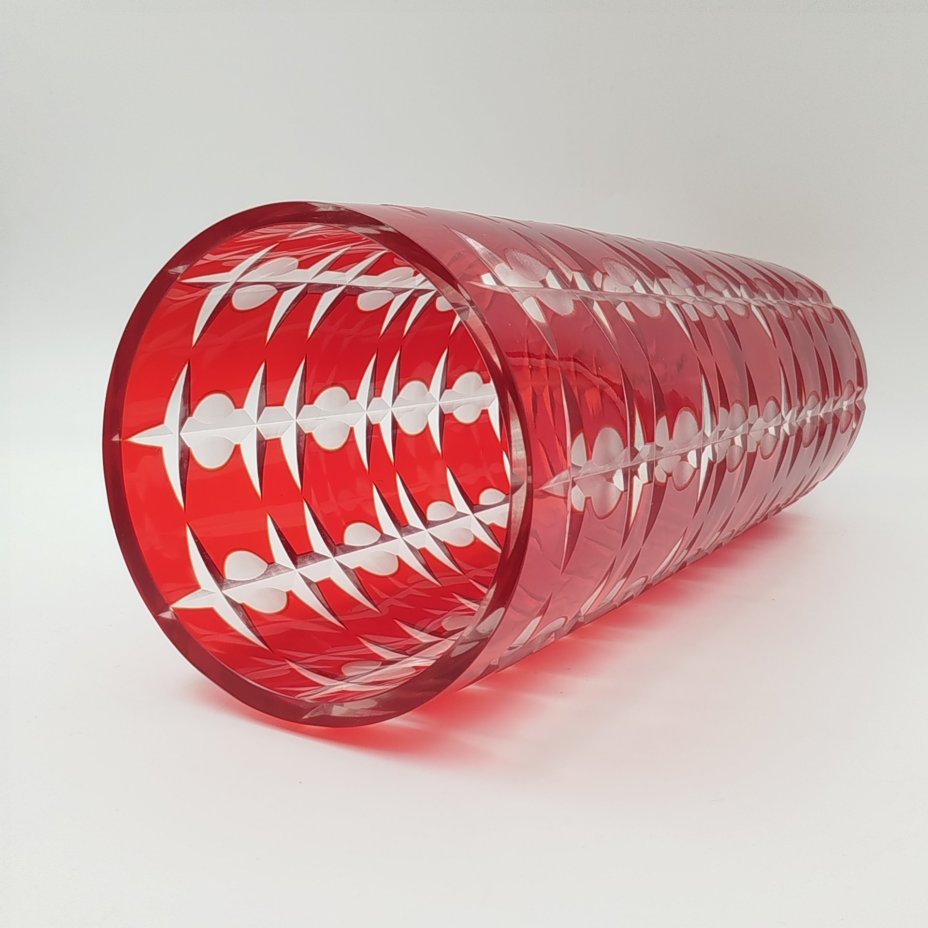 Ваза «Подарочная» красного цвета с геометрическим декором (большая), автор Новиков А.И.
