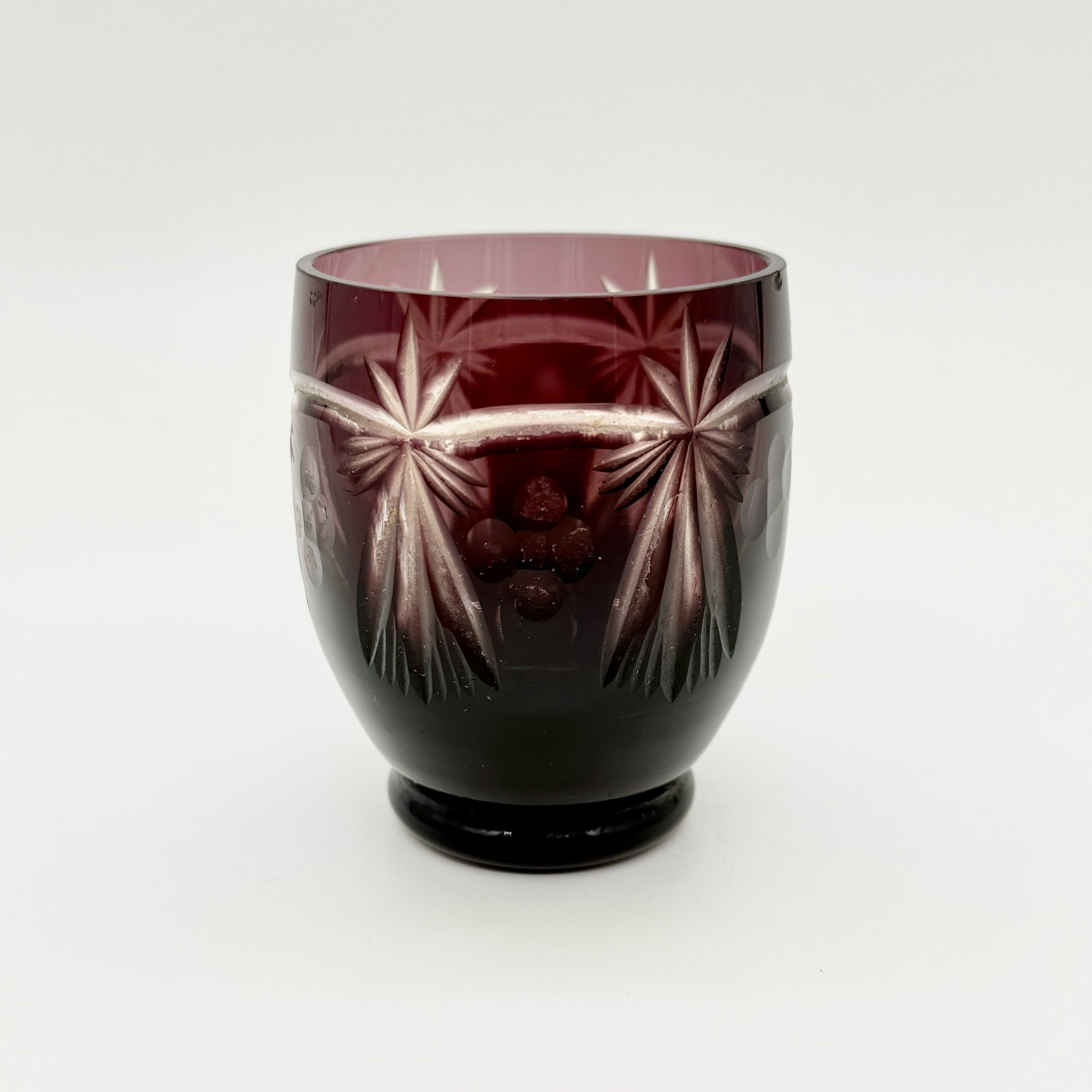Стакан из марганцевого стекла, стекло, СССР, 1970-1990 гг.