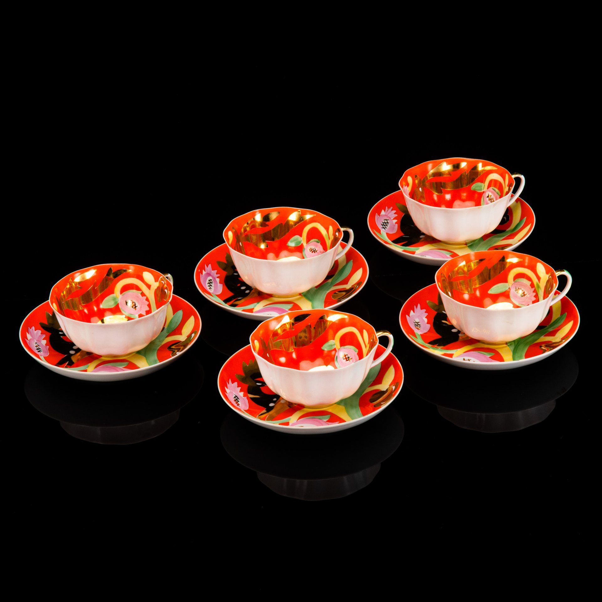 Набор чайных пар "Золотой олень" на 5 персон, автор росписи П.В. Леонов