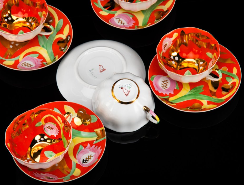 Набор чайных пар "Золотой олень" на 5 персон, автор росписи П.В. Леонов