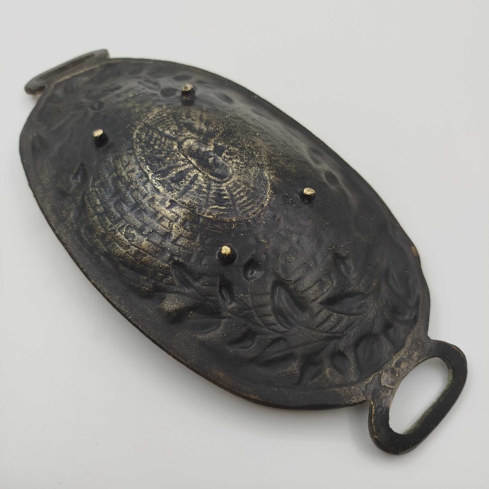 Лоток для мелочей и ключей (мелочница) в виде корзины с цветами