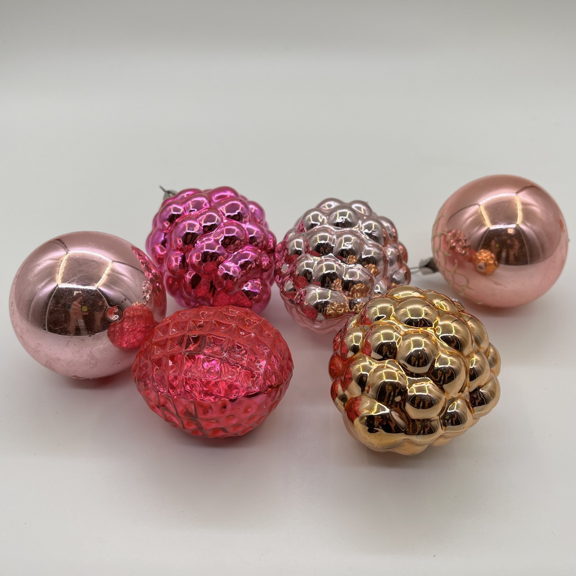 Набор ёлочных игрушек различных форм и расцветок (6 шт.), стекло, краска, металл, СССР, 1970-1990 гг.