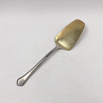 Десертная лопатка с геометрическим декором на черенке, металл, золочение, Таллинский ювелирный завод, Эстония, 1960-1990 гг.