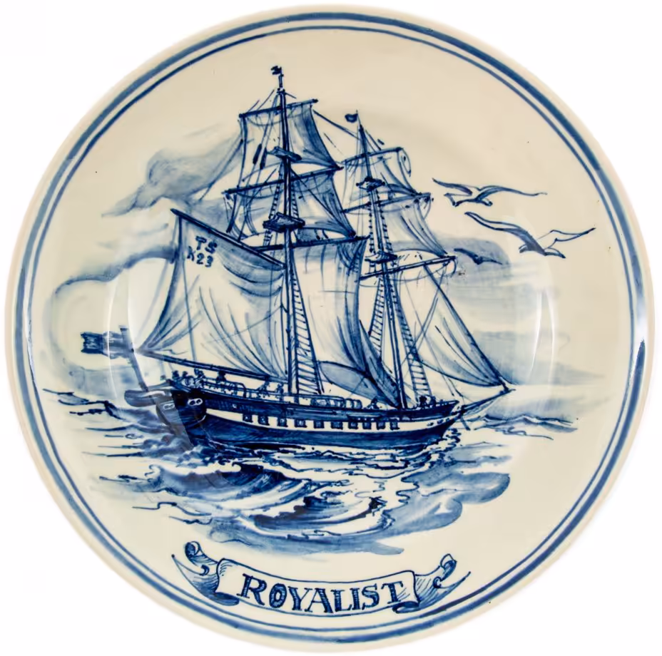 Тарелка настенная "Бриг TS Royalist", фаянс, роспись, Голландия, Делфт, 1980-2000 гг.