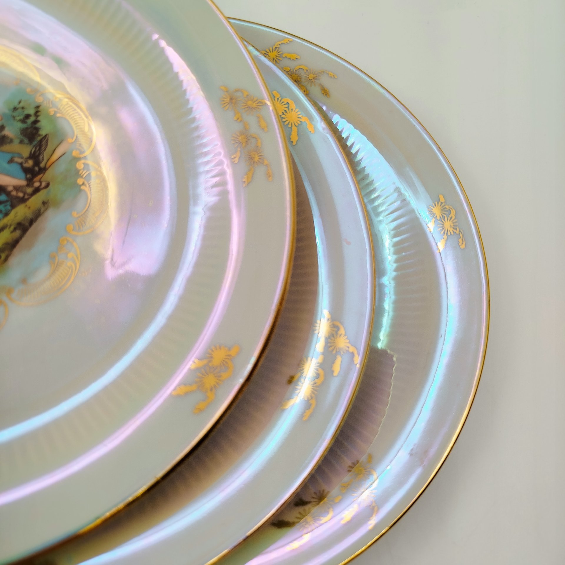 Набор десертных тарелок "Мадонна" на 6 персон, фарфор, люстр, деколь, золочение, Weisswasser Porzellan, ГДР, 1970-1990 гг.