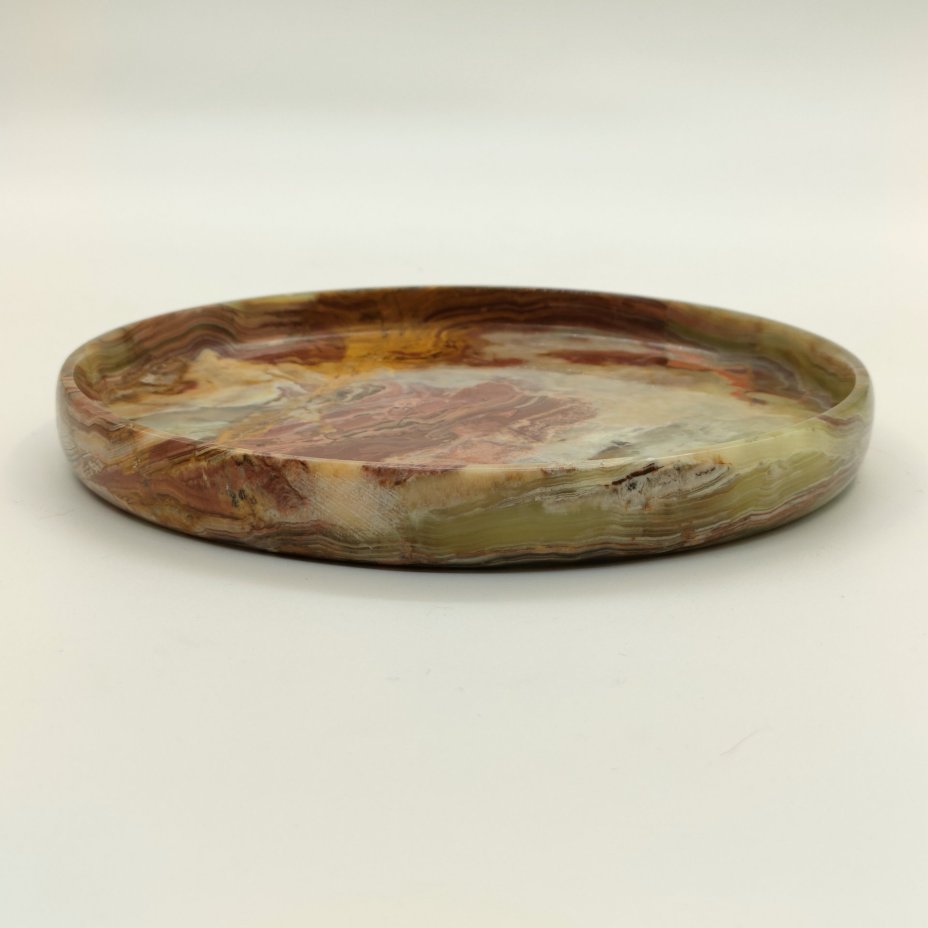 Поднос круглой формы зеленовато-коричневого цвета, оникс, резьба