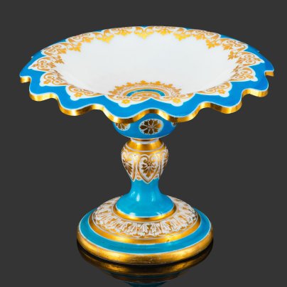 Фруктовница в готическом стиле