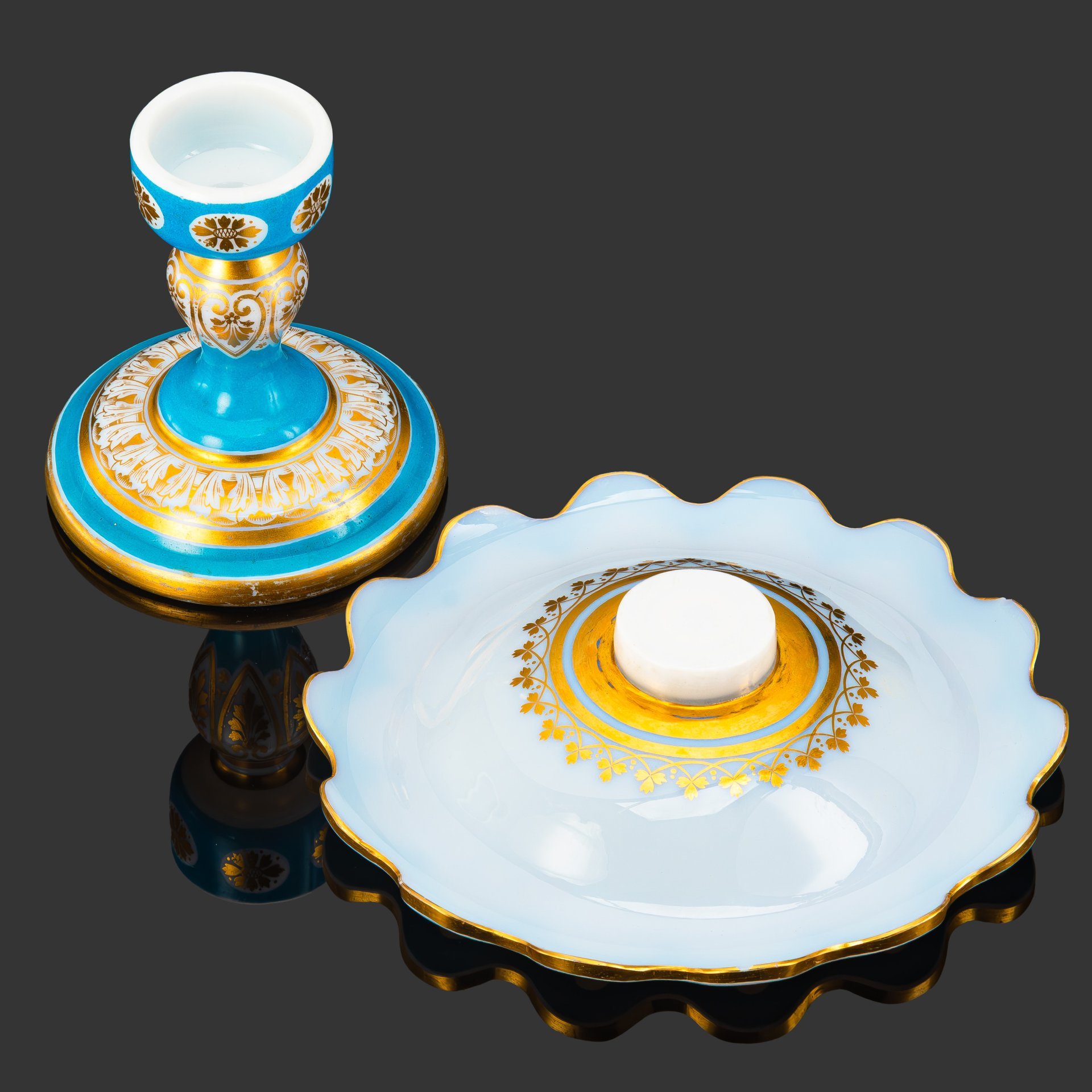 Фруктовница в готическом стиле