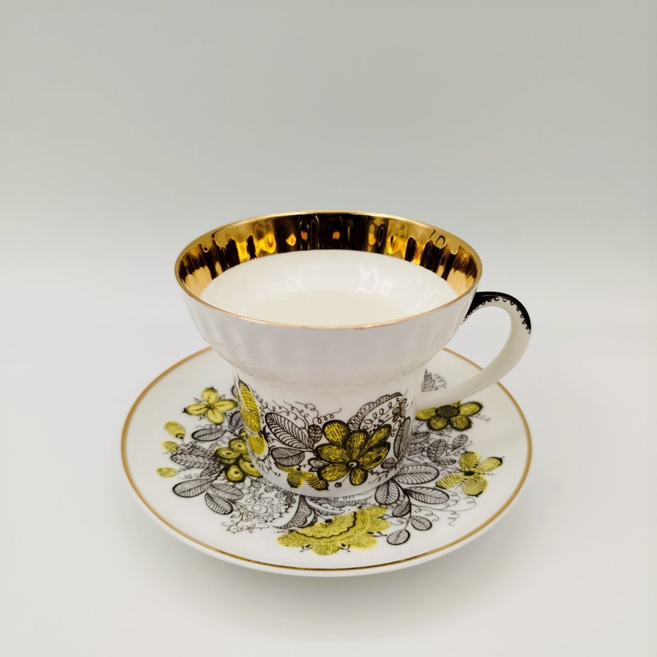 Пара чайная "Русское кружево", автор формы "Волна" Криммер Э.М., автор рисунка Беспалова-Михалева Т.Н.