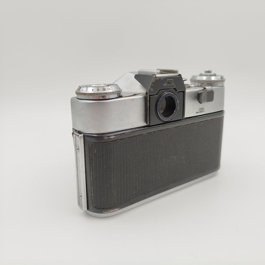 Фотоаппарат плёночный "Зенит-Е" с объективом "Индустар 50-2" в оригинальном кофре, металл, стекло, кожа, бакелит, Белорусское оптико-механическое объединение (БелОМО), СССР, 1978 г., Белорусское оптико-механическое объединение (БелОМО)