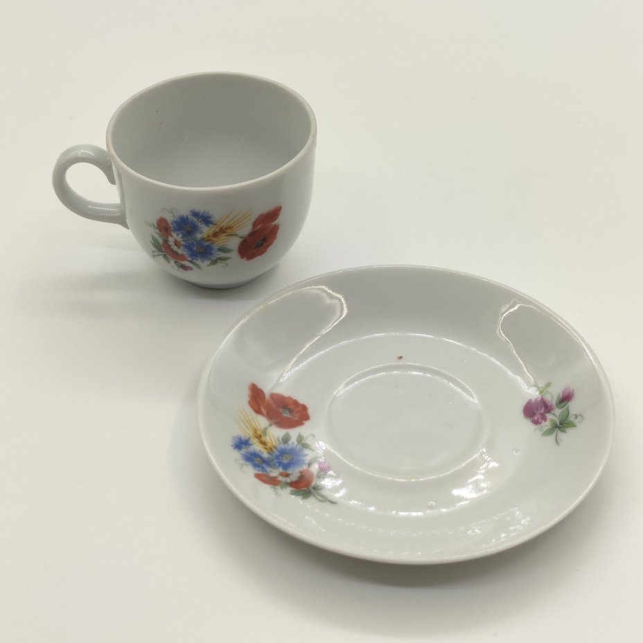 Пара кофейная с изображением полевых цветов, фарфор, деколь, Kahla, Германия, 1968-1987 гг.