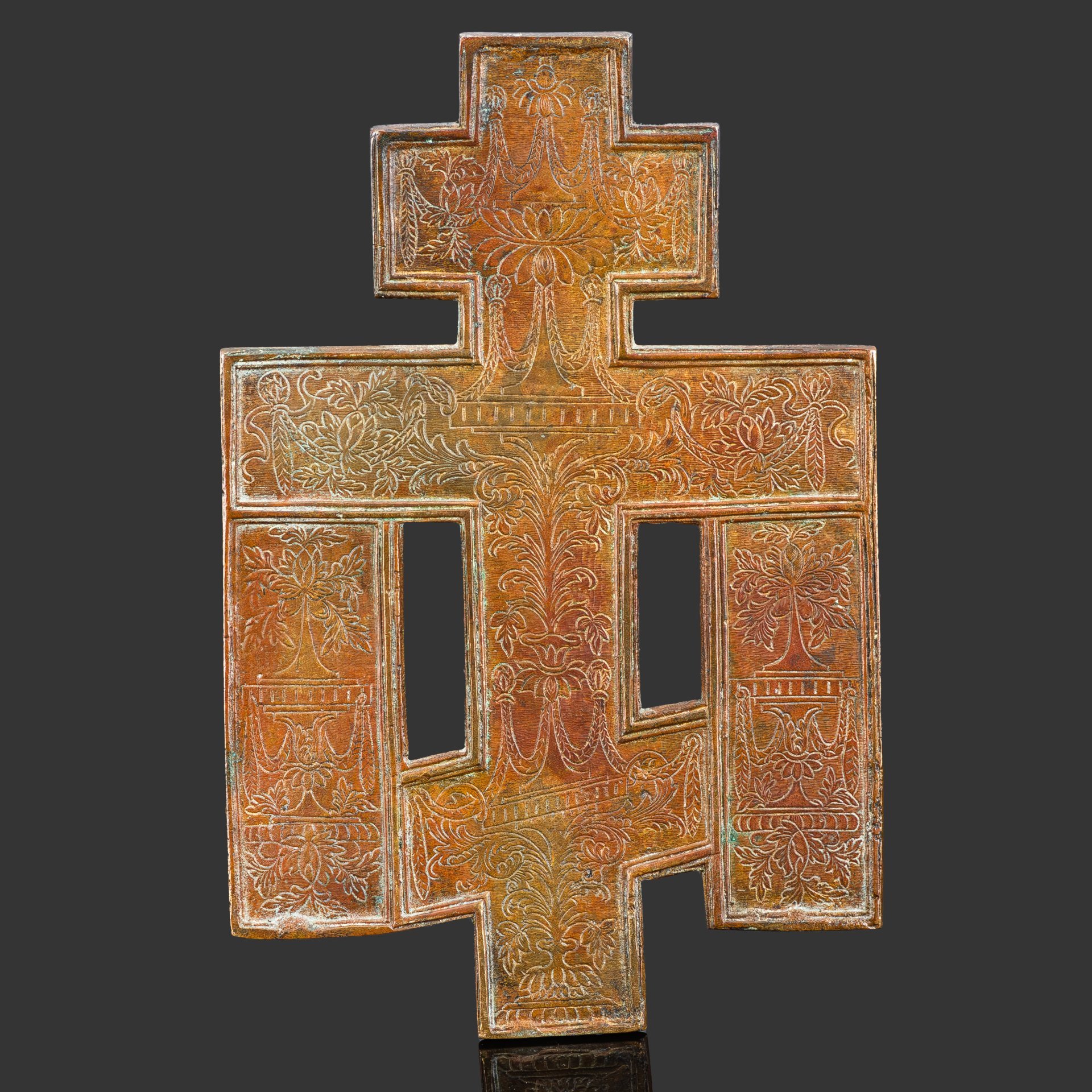 Крест киотный "Распятие Христово с предстоящими"