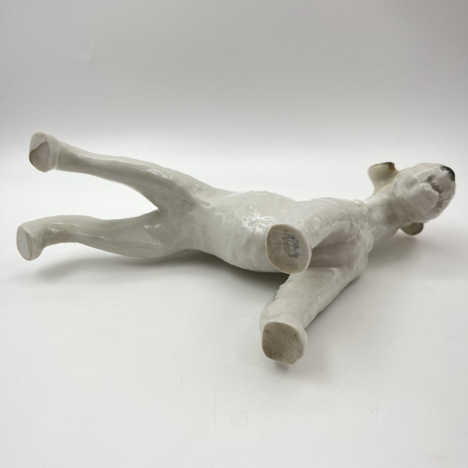 Статуэтка "Фокс-терьер", фарфор, роспись, Ленинградский фарфоровый завод (ЛФЗ), СССР, 1970-1991 гг.