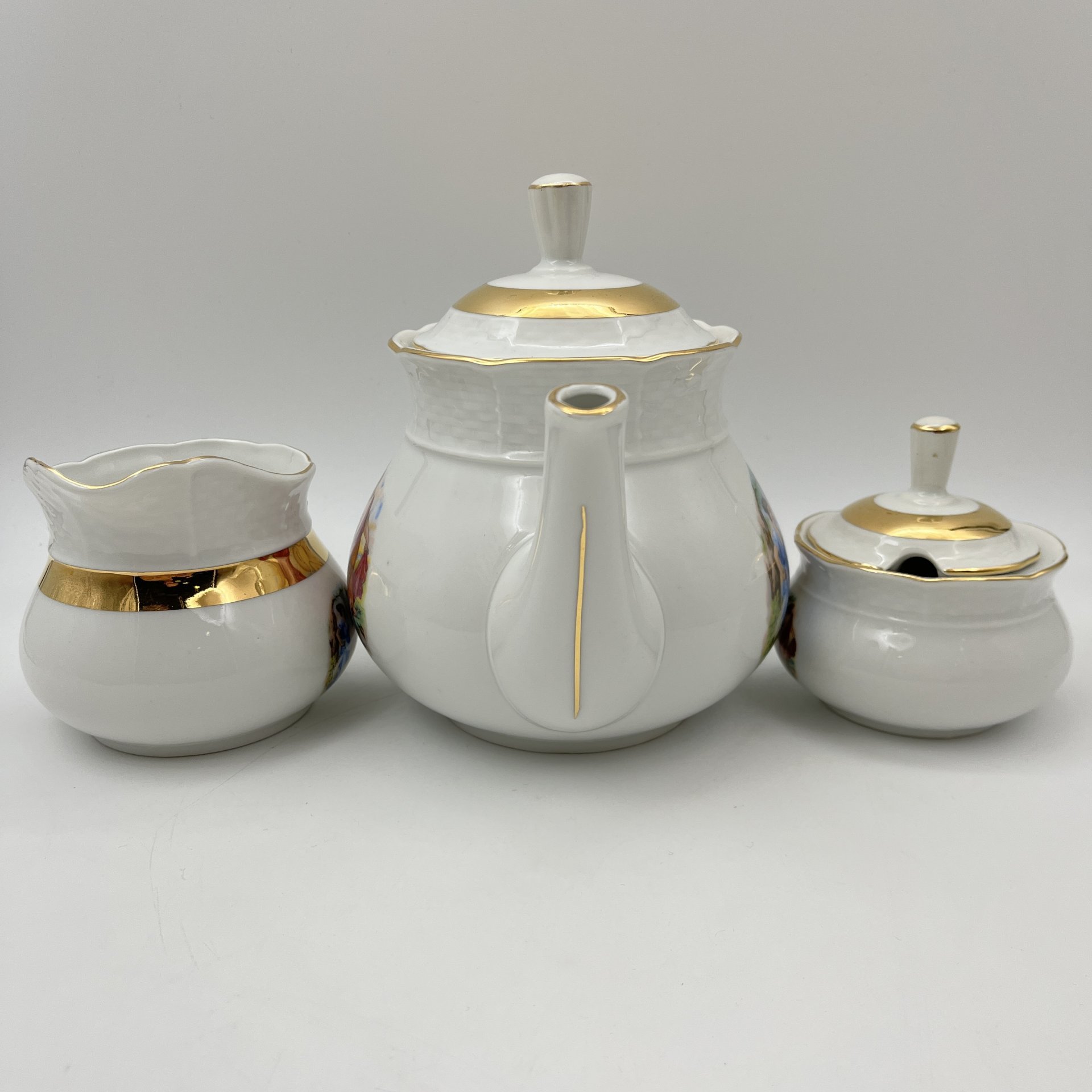 Чайник, молочник и сахарница "Мадонна"