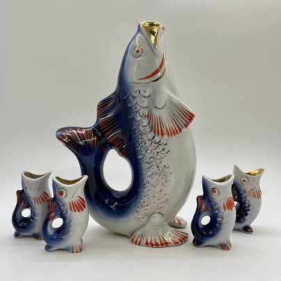 Набор для крепких напитков "Рыба" (штоф и 4 стопки), автор М.Д.Барамидзе, фарфор, роспись, золочение, Полонский завод художественной керамики (Полонное ЗХК), СССР, 1973-1991 гг.