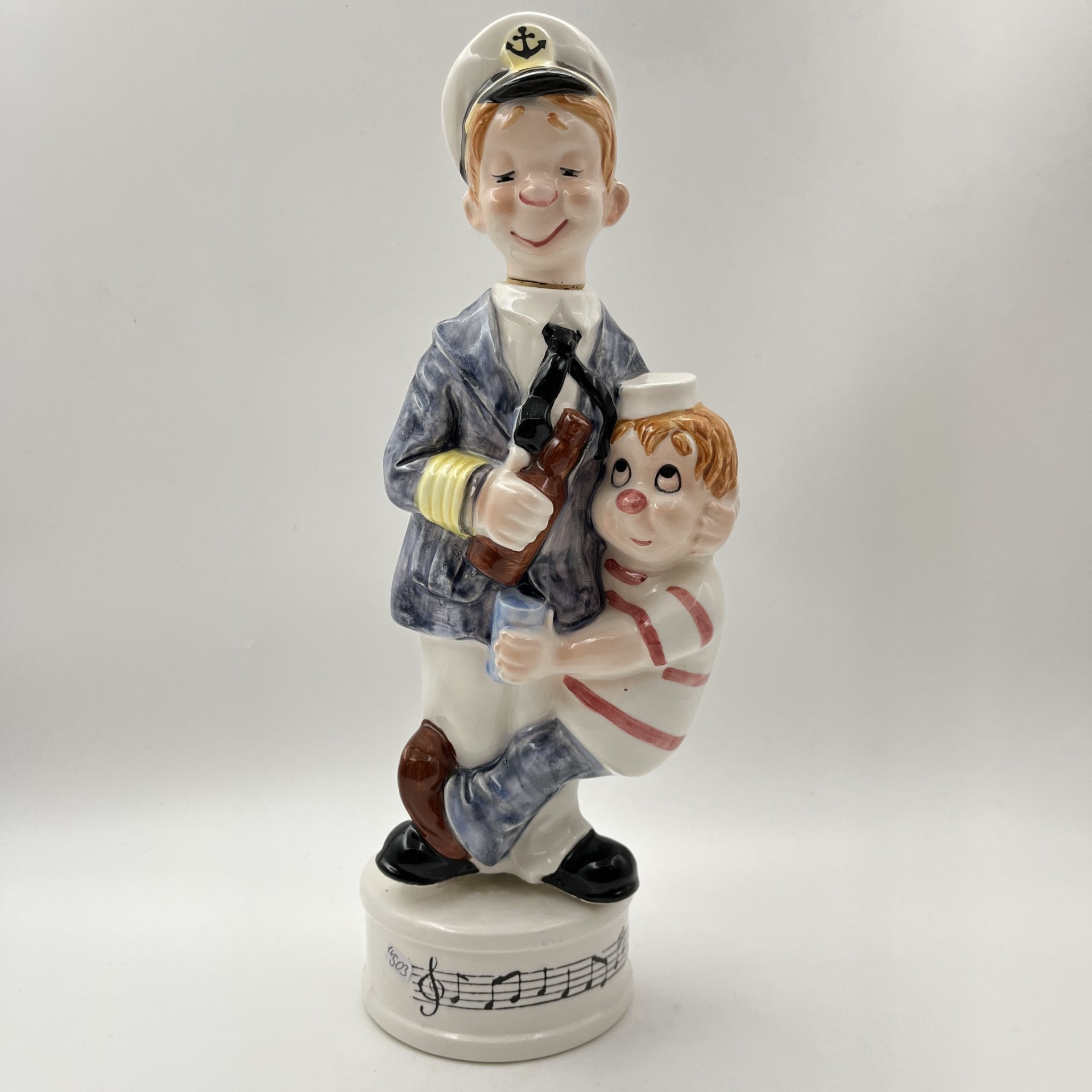 Штоф  "Капитан и юнга", фаянс, роспись, Азия, 2000-2010 гг.