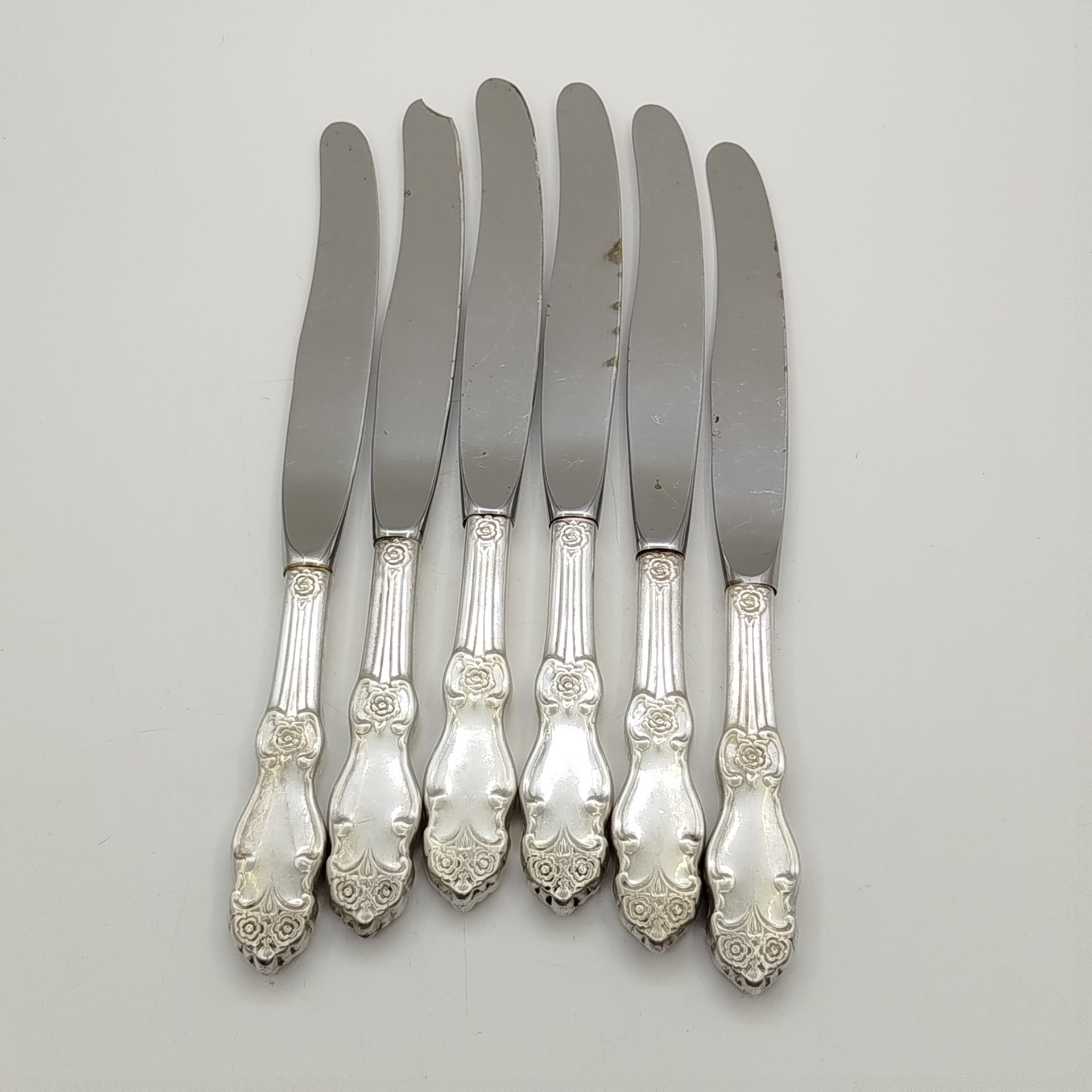 Набор из шести ножей "Серебряная роза"