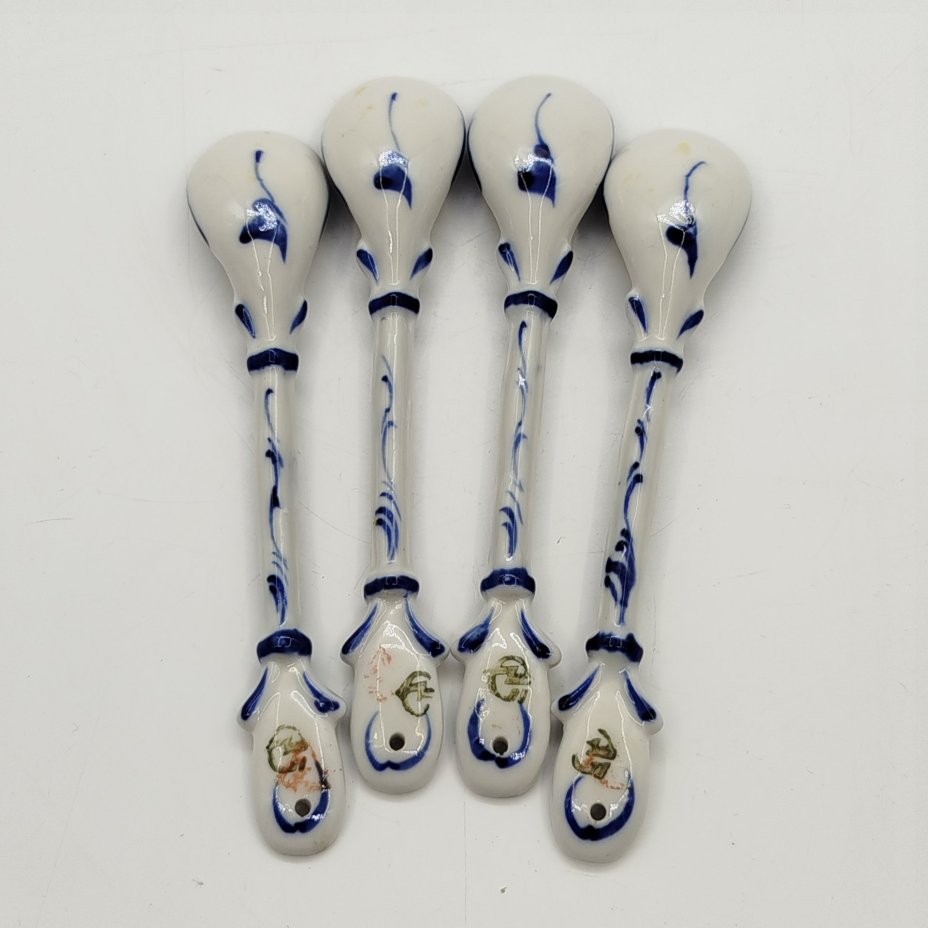 Набор из 4-х чайных ложек с цветочным декором, Гжель