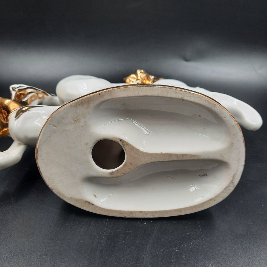 Статуэтка "Конь-огонь", автор формы И.С. Ефимов, фарфор, золочение, Ленинградский фарфоровый завод (ЛФЗ), СССР, 1950-1970 гг.