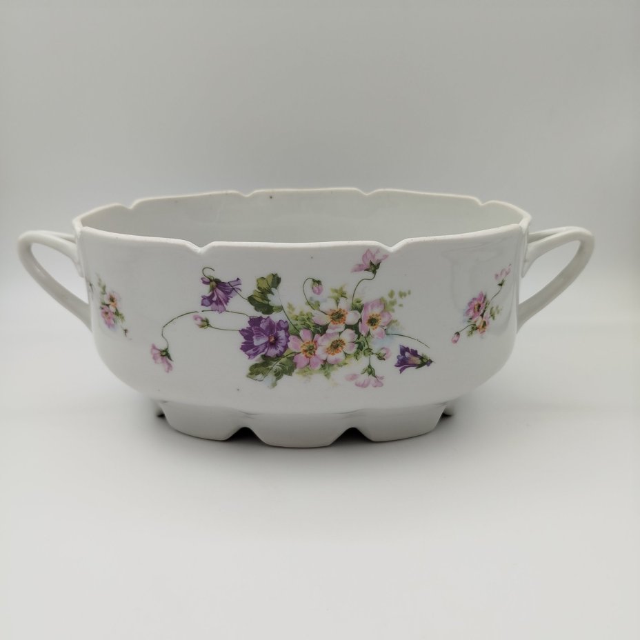 Террина с цветочным декором (без крышки), фарфор, деколь, СССР, 1920-1940 гг.