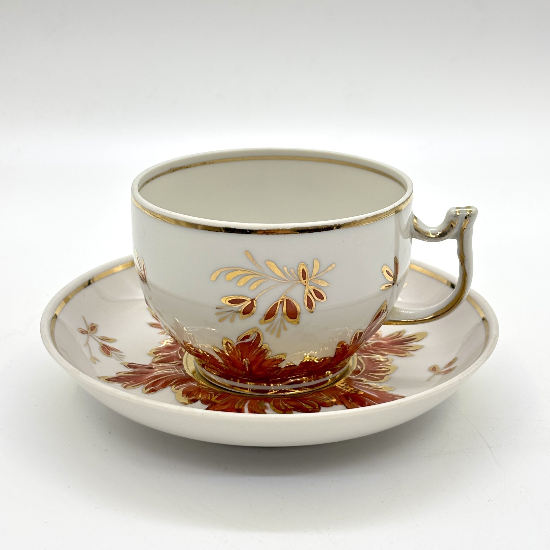 Пара чайная "Барбарис", фарфор, роспись, золочение, Дмитровский фарфоровый завод (ДФЗ Вербилки), СССР, 1954-1965 гг.