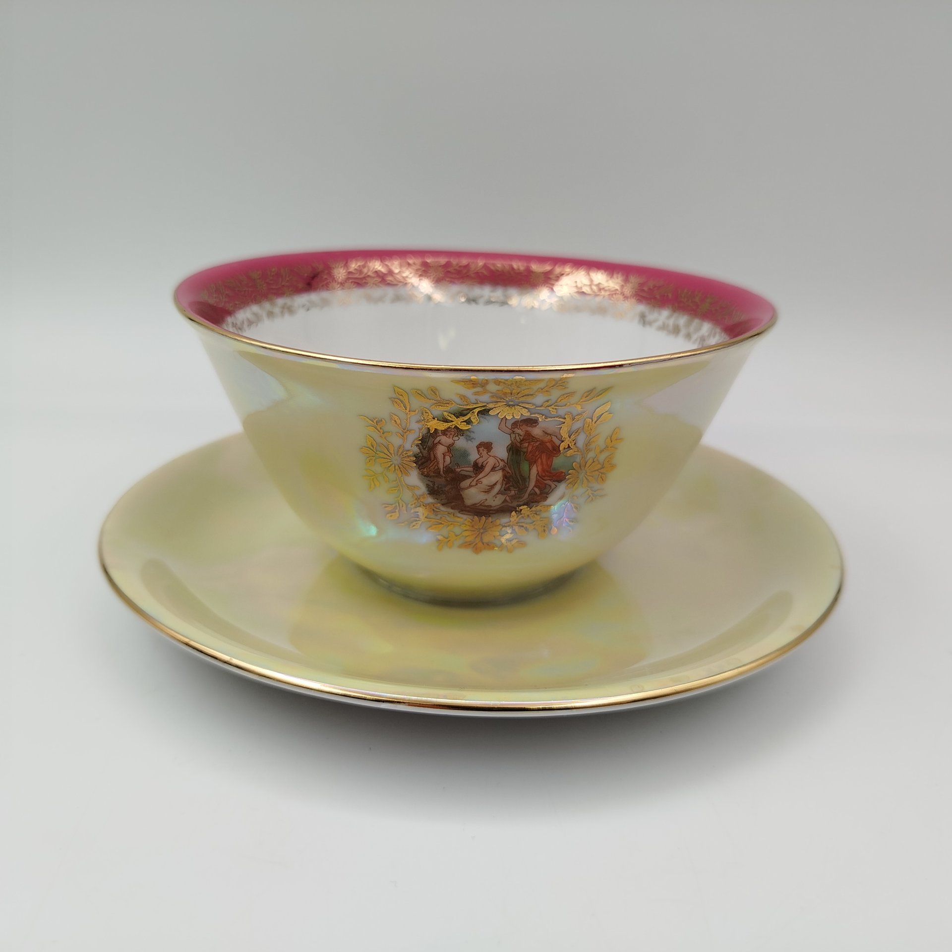 Сухарница из сервиза "Мадонна", фарфор, крытье, люстр, золочение, Fortuna Eisenberg, ГДР, 1960-1973 гг.