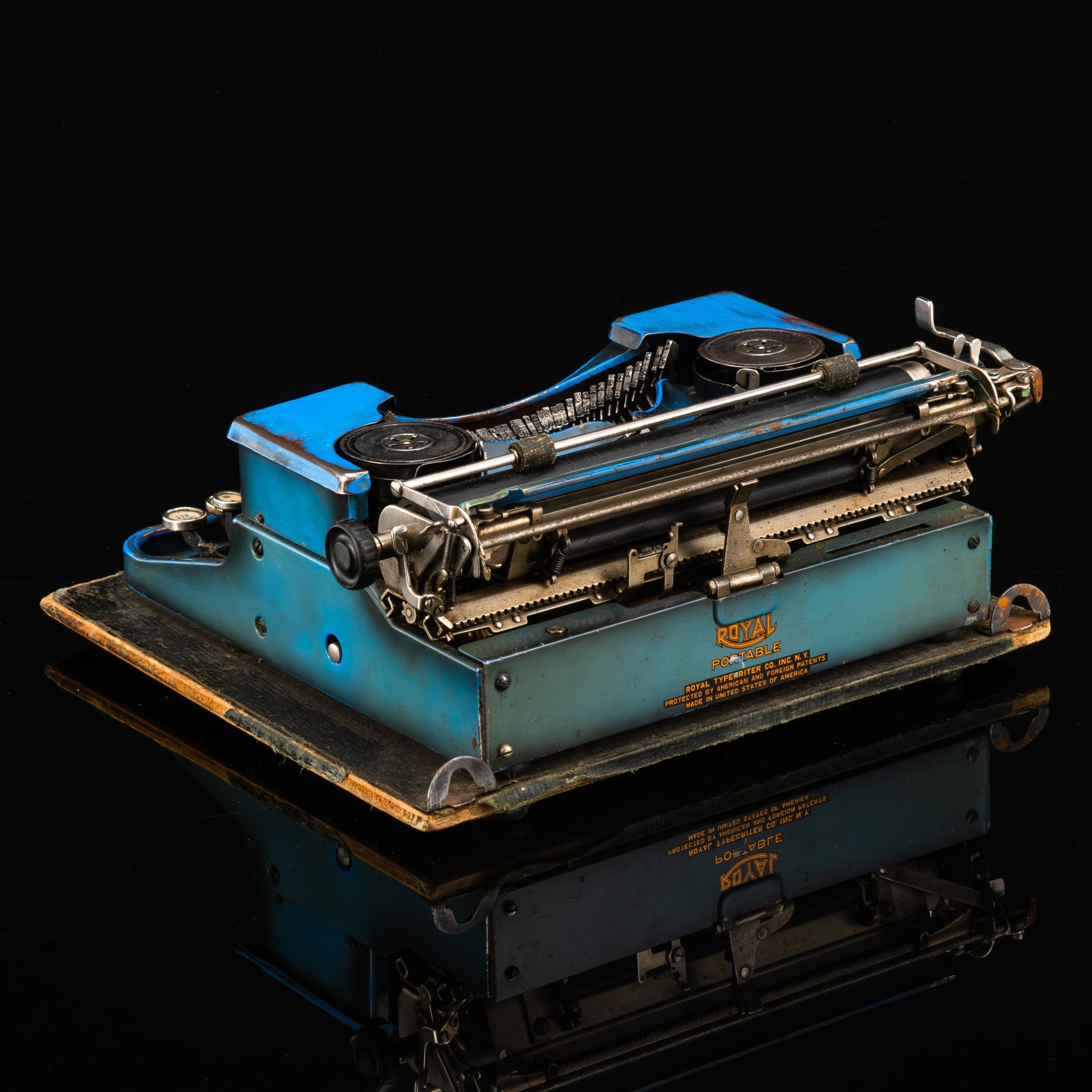 Печатная машинка "Royal Portable", металл, резина, дерево, США, 1929-1940 гг.