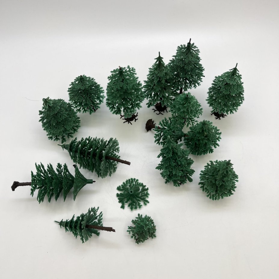 Набор елей для модели железной дороги Noch 15 штук