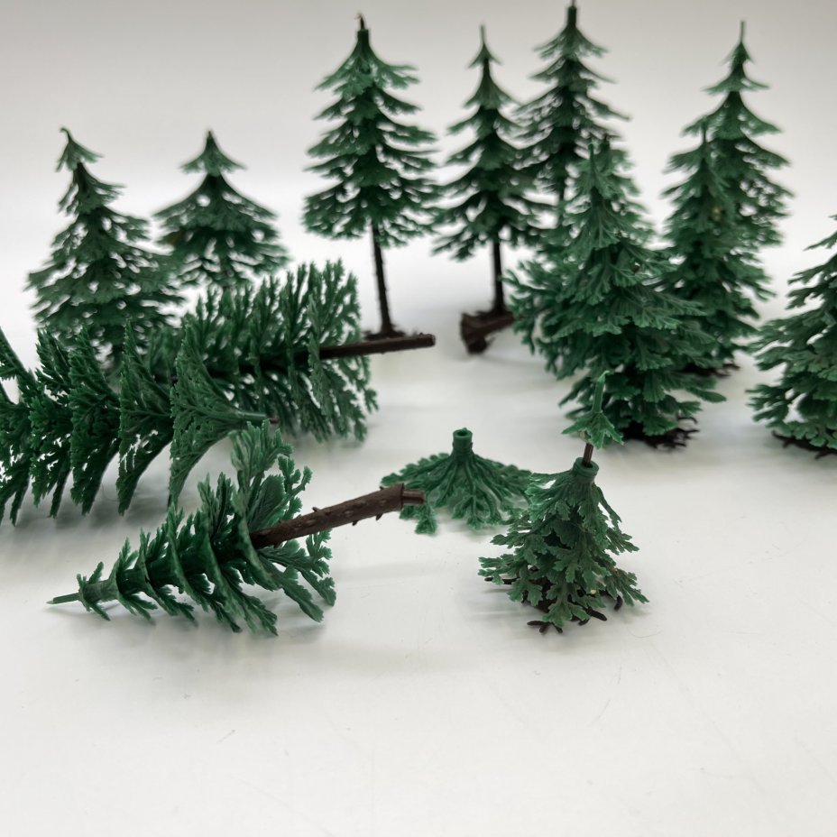 Набор елей для модели железной дороги Noch 15 штук