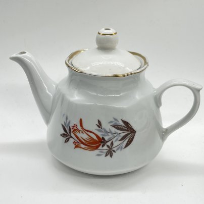 Чайник заварочный с цветочным декором (крышка в подборе), фарфор, деколь золочение, Рижский фарфорово-фаянсовый завод, СССР, 1970-1980 гг.