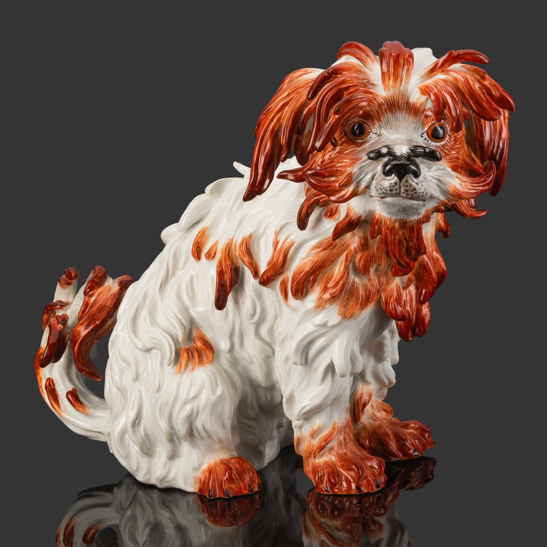 Статуэтка "Болонка", модель №2880, автор модели - Иоганн Иоахим Кендлер (Johann Joachim Kändler), фарфор, роспись надглазурная, Meissen (Мейсенский фарфор), Германия, 1900-1930 гг.