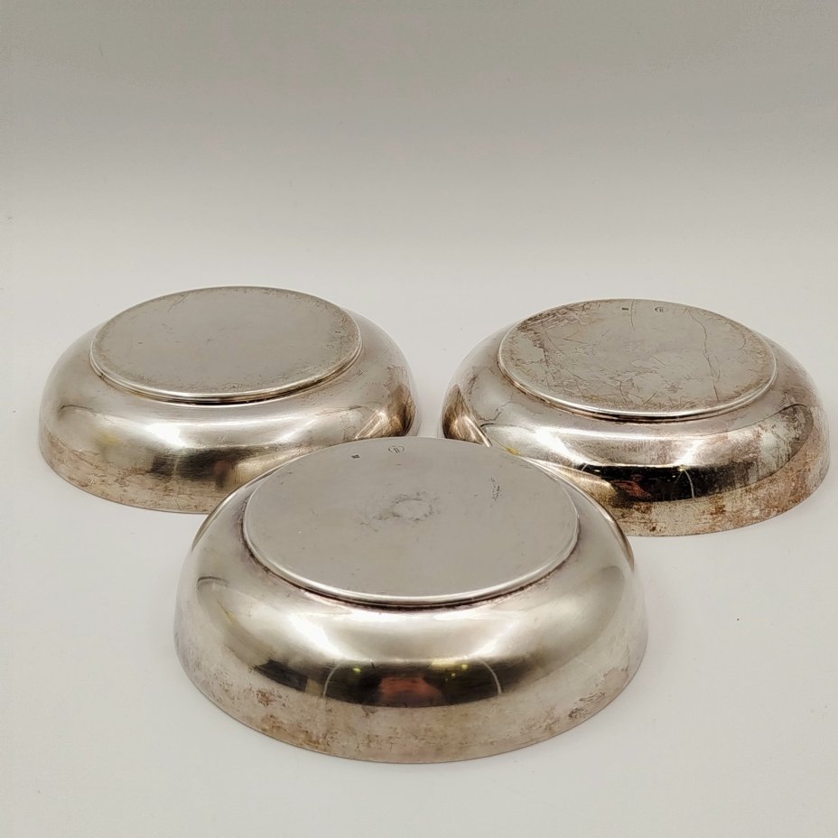 Набор из 3 пепельниц с морскими гербами, фирма "A.A. Lion"