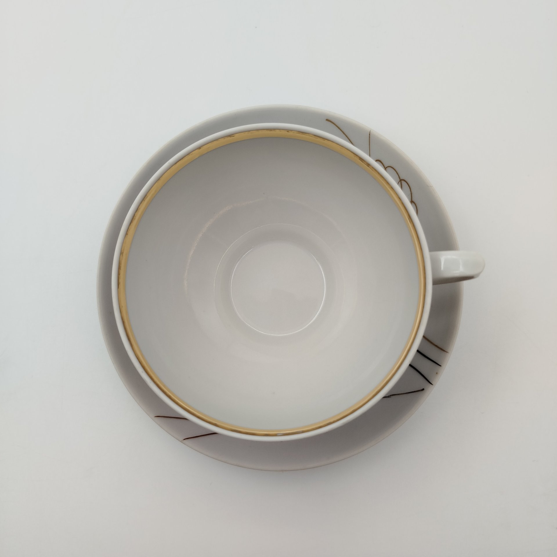 Пара чайная с цветочным декором в виде астр, фарфор, роспись, золочение, Дулевский фарфоровый завод (Дулёво), СССР, 1968-1991 гг.