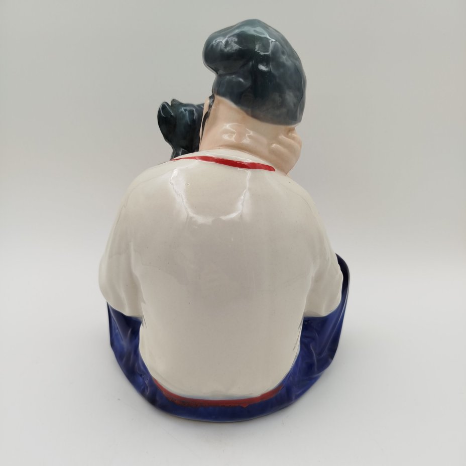 Штоф "Казак с бочкой и черт", керамика, глазурь, аэрография, Украина, 1990-2000 гг.