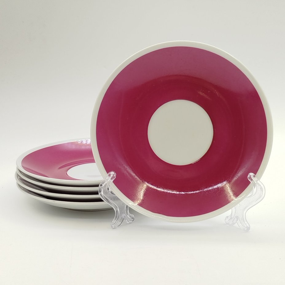 Набор блюдец цвета фуксии на 5 персон