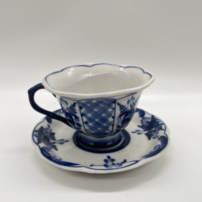 Чайная пара с расписным растительным декором, Гжель