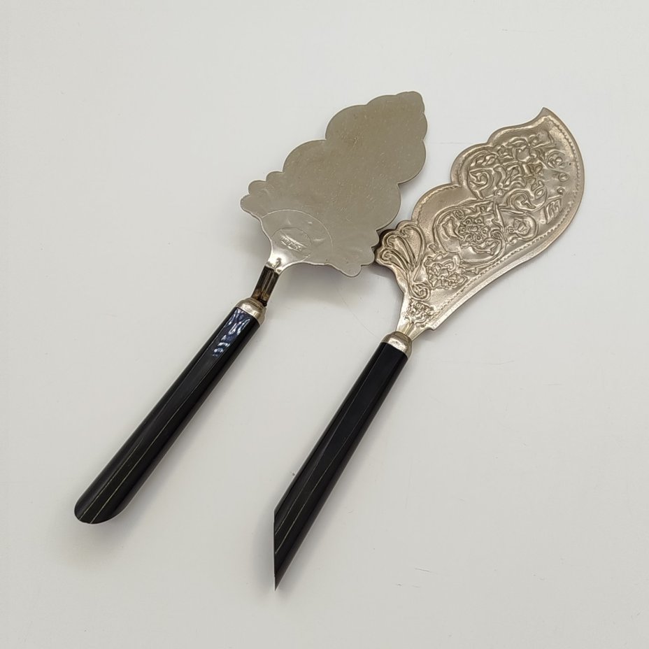 Набор для торта сувенирный (лопатка и нож), украшенный орнаментальным декором