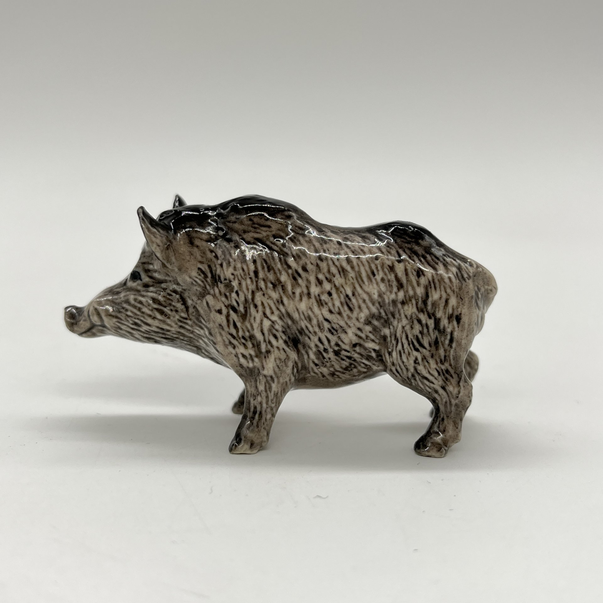 Статуэтка миниатюрная  "Кабан", фарфор, Европа, 1990-2010 гг.