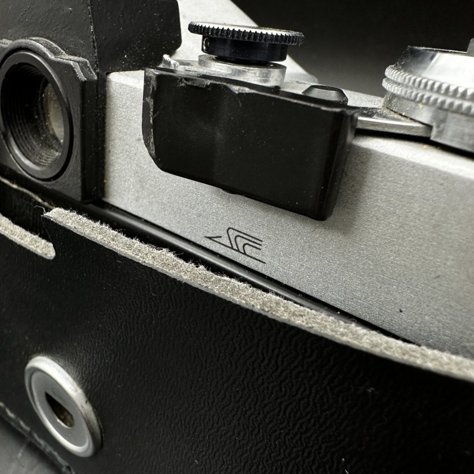 Фотоаппарат "Зенит-Е" с объективом "Гелиос-44-2", Белорусское оптико-механическое объединение (БелОМО)