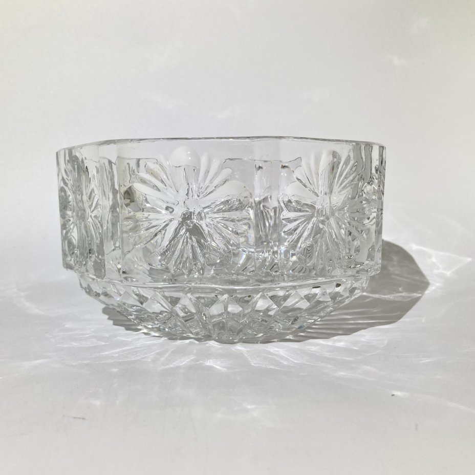 Салатник (конфетница) с резным декором, хрусталь, алмазная грань, СССР, 1960-1980 гг.