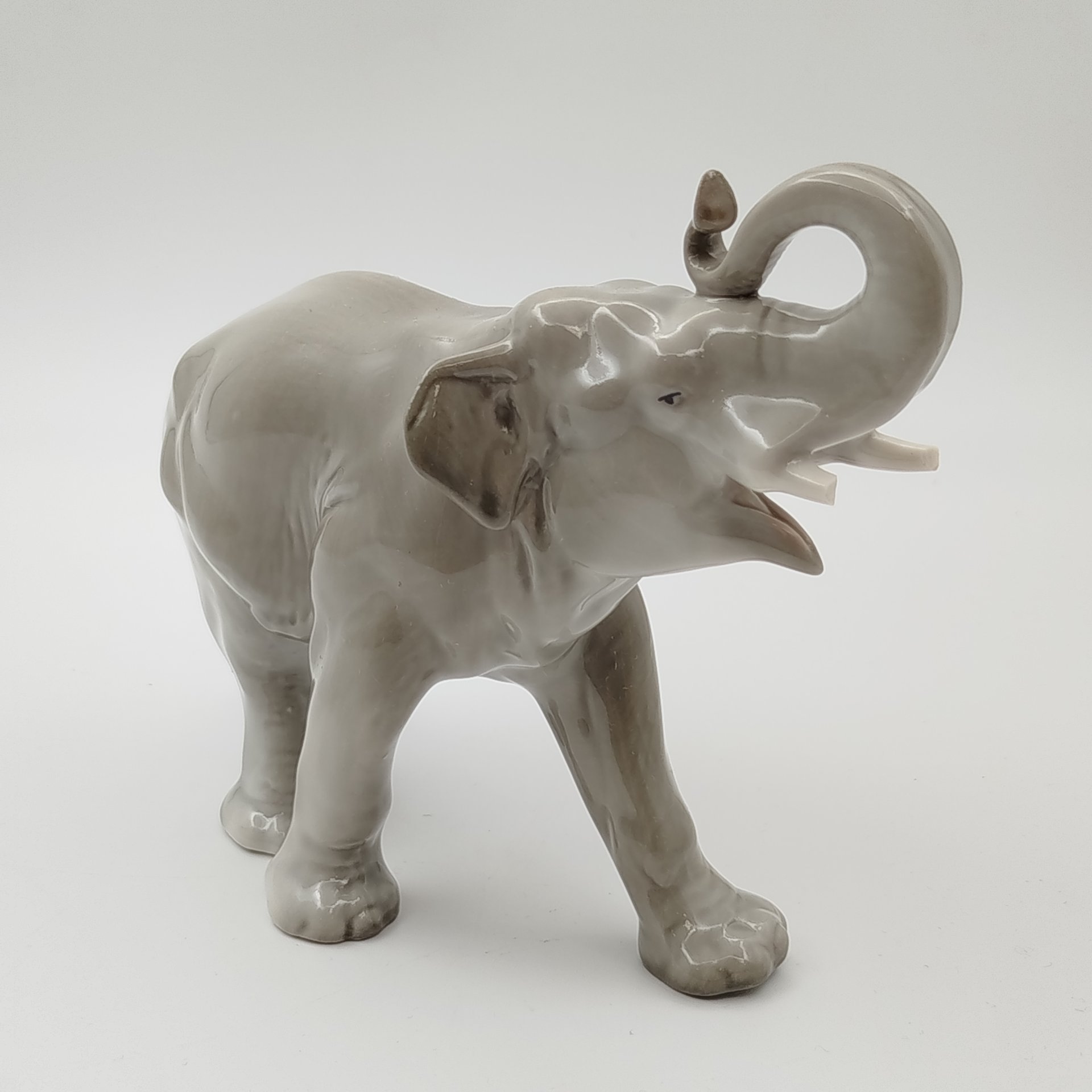 Статуэтка "Слон", скульптор Б.Я. Воробьев