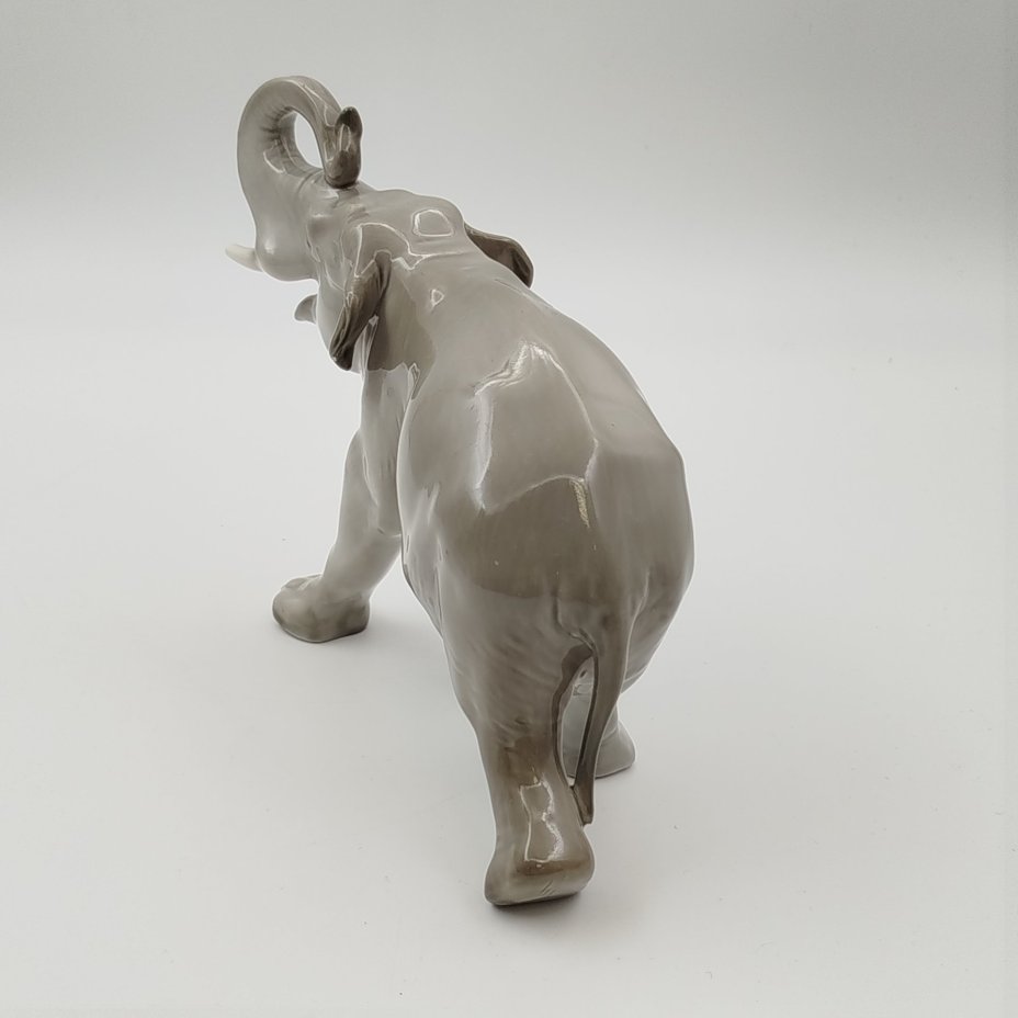 Статуэтка "Слон", скульптор Б.Я. Воробьев