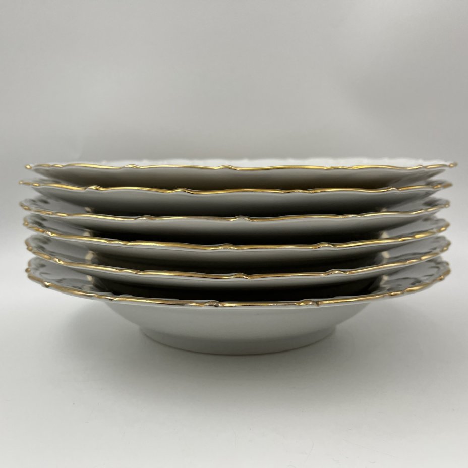 Набор из 6-ти суповых тарелок, украшенных изображением розы, фарфор, деколь, золочение, Kahla, ГДР, 1968-1987 гг.