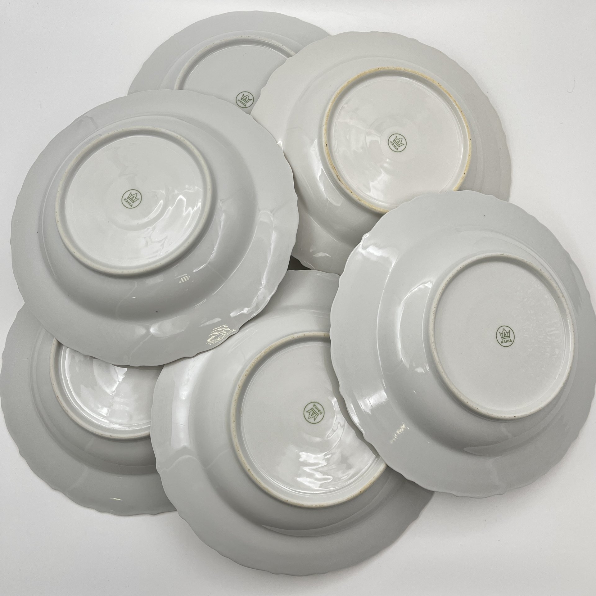 Набор из 6-ти суповых тарелок, украшенных изображением розы, фарфор, деколь, золочение, Kahla, ГДР, 1968-1987 гг.