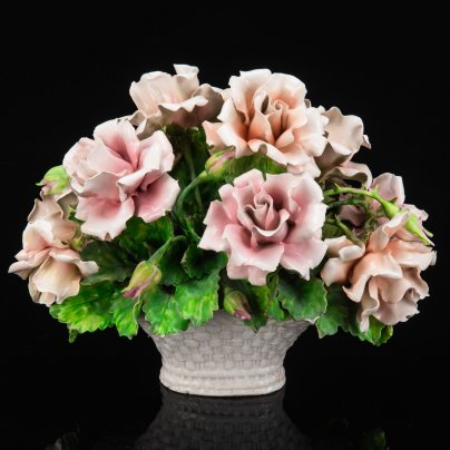 Статуэтка  (скульптурная композиция) "Корзина с розами", Capodimonte (Каподимонте)