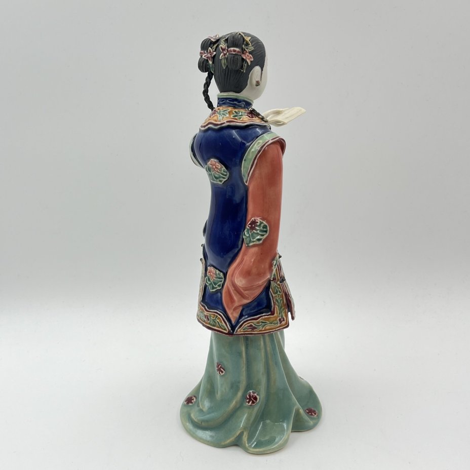 Статуэтка "Китайская девушка с запиской", Shiwan Wucai, керамика, глазурь, роспись, Китай, 1980-2000 гг.