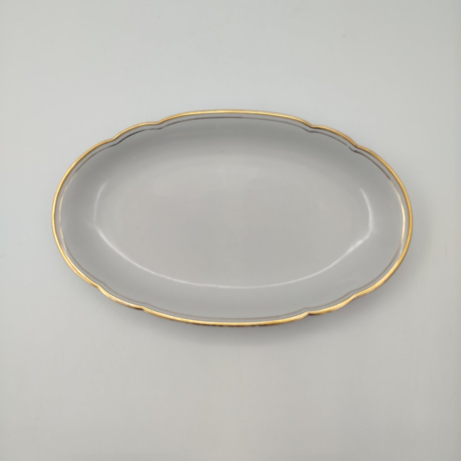 Блюдо (селёдочница) с фигурным бортом, фарфор, золочение, Kahla, Германия, 1968-1987 гг.