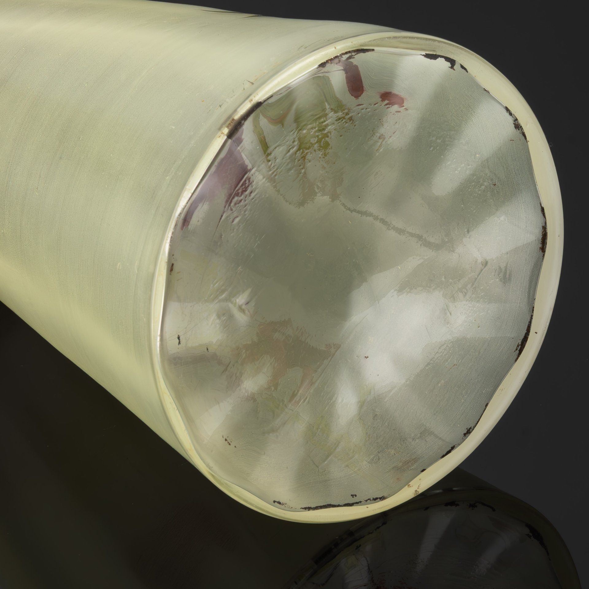 Кувшин в стиле модерн с декором в виде ягод вишни на тулове, стекло, роспись, металл, Европа, 1900-1930 гг.