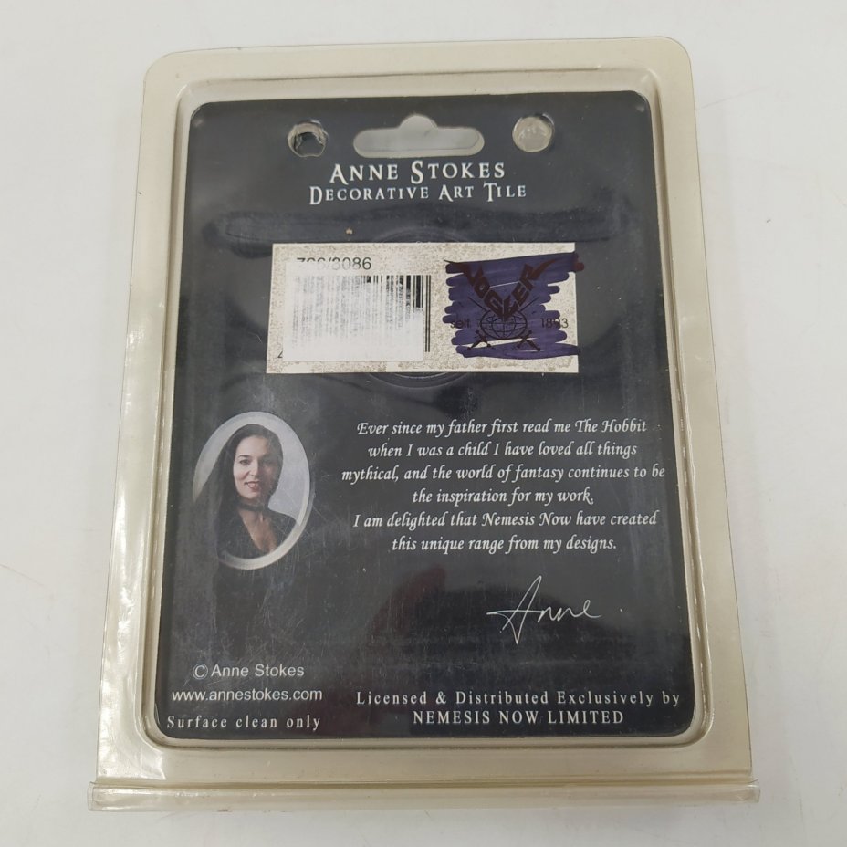 Плакетка декоративная с изображением феи, символизирующей осень, дизайнер Энн Стоукс (Anne Stokes)