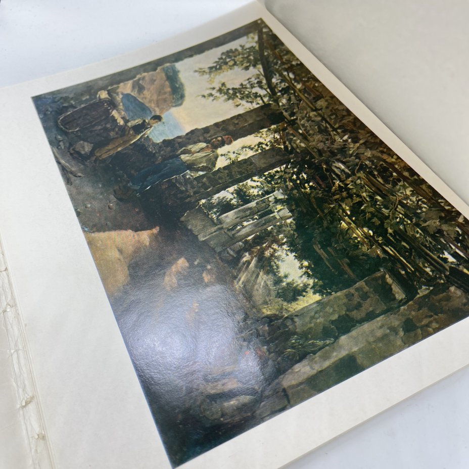 Набор из 3 альбомов с репродукциями картин разных художников (подбор)